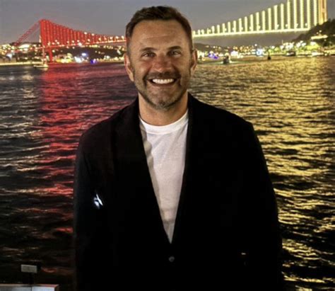 Magazin Dünyasında Aşk ve Ünlü Üzerine Her Şey